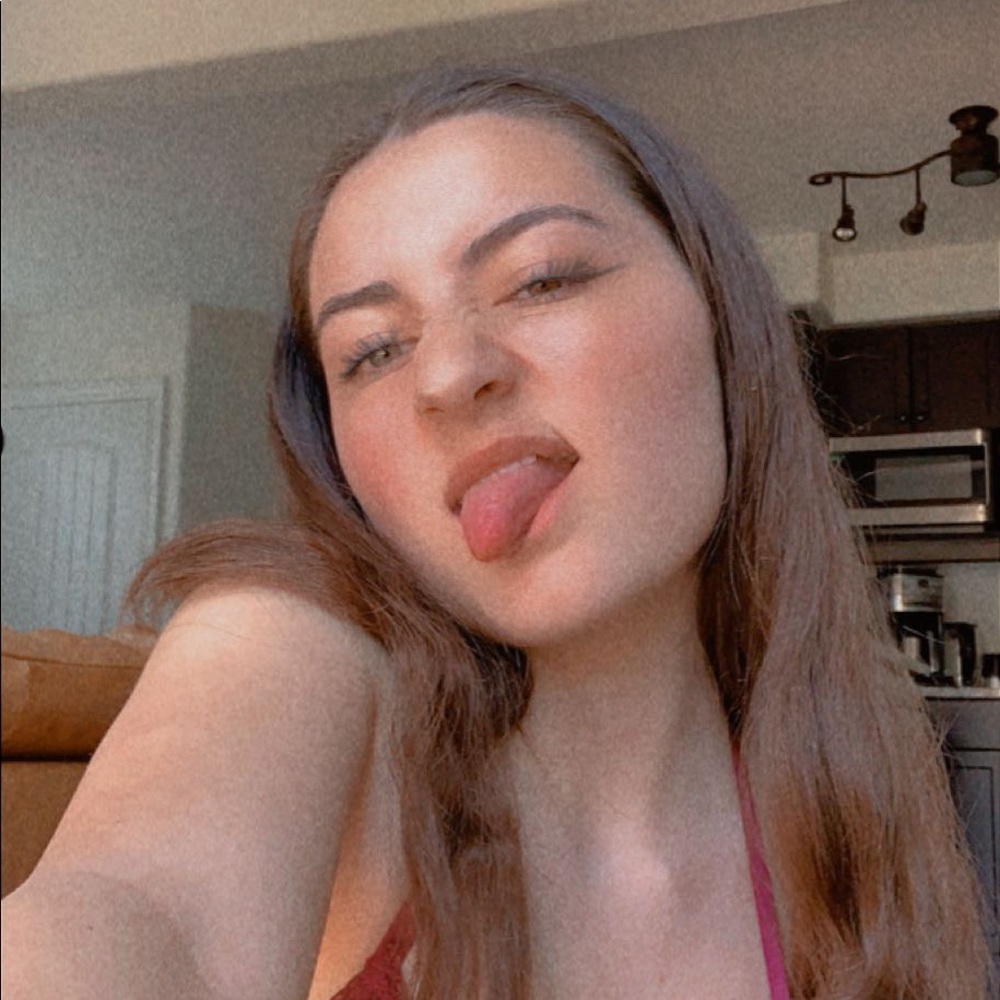Meet your Posher, Ava